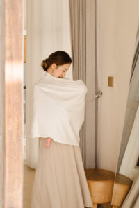 [NEW IN]360° 酒紅波點哺乳巾